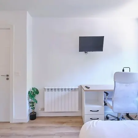 Apartment Espacioso Y Acogedor En *